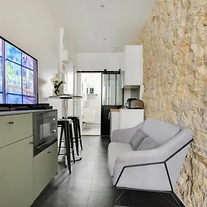  Apartment Authentic - 2p - Canal Saint-martin France